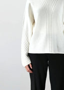 Isabelle Pull White